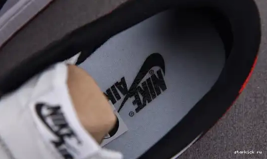 Low 553560-116 553560-116 (GS) Jordan 1 Toe Black 0702